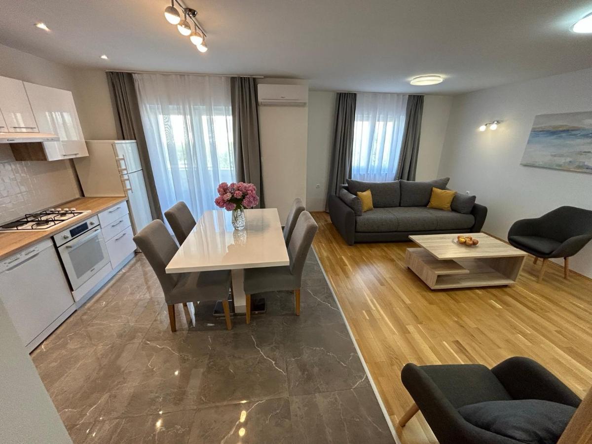 Sweet Lapat By El-Pi Tours Apartment Порат Екстериор снимка